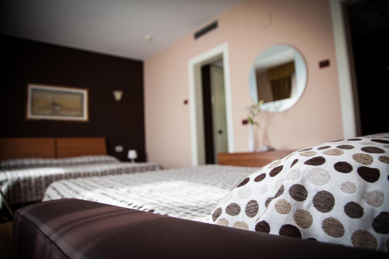 Albignasego Hotel Master מראה חיצוני תמונה