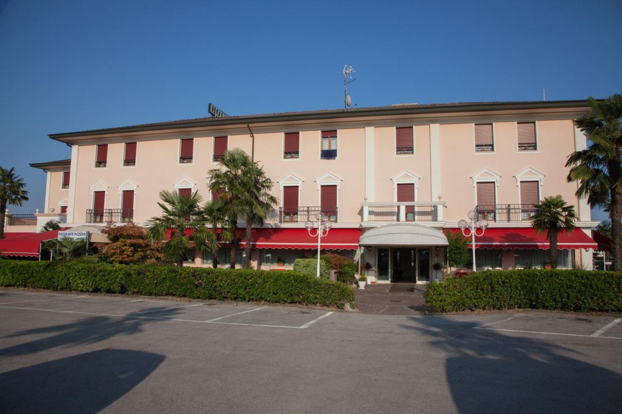 Albignasego Hotel Master מראה חיצוני תמונה