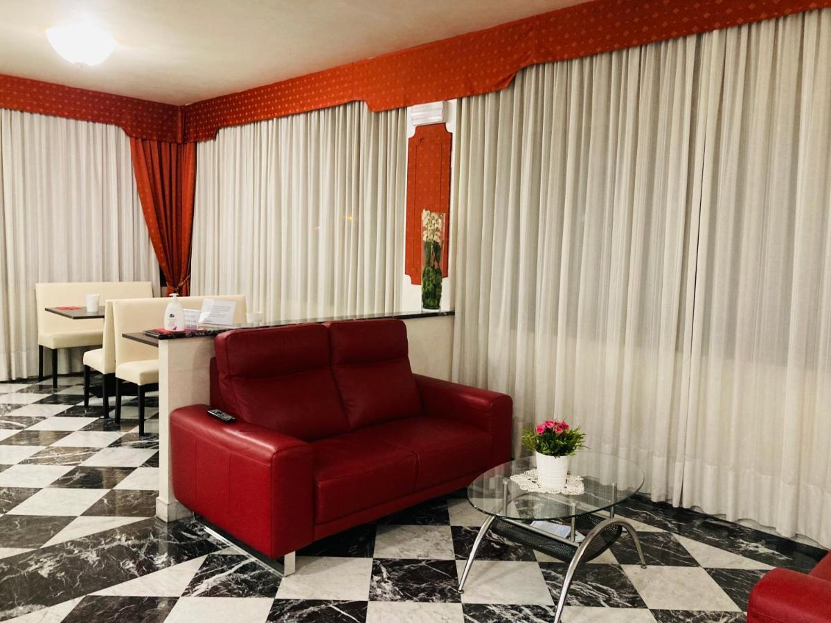 Albignasego Hotel Master מראה חיצוני תמונה