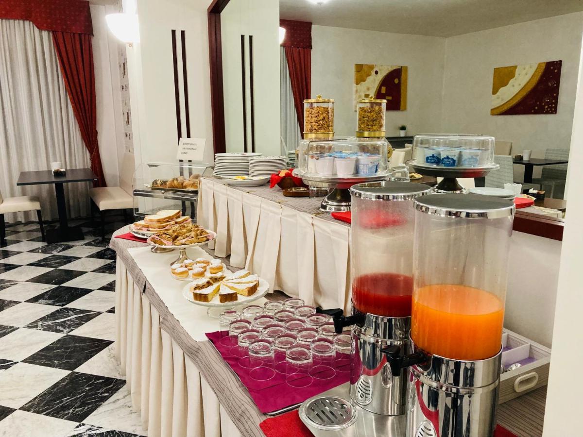 Albignasego Hotel Master מראה חיצוני תמונה