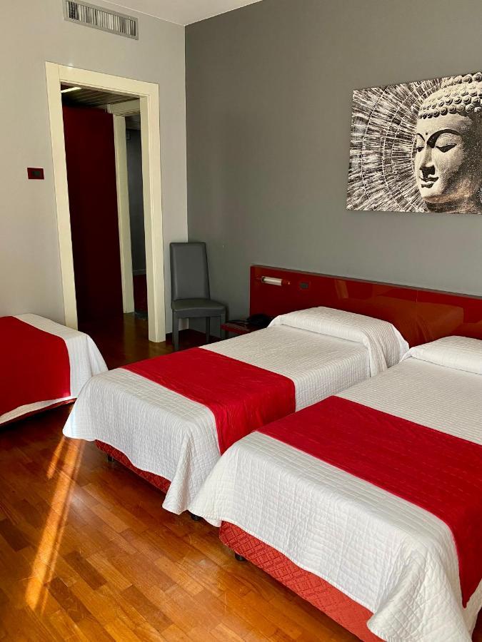 Albignasego Hotel Master מראה חיצוני תמונה
