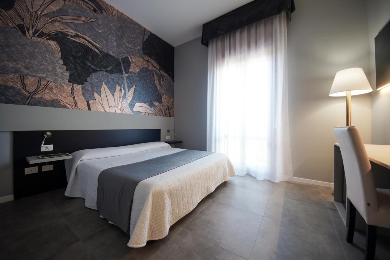 Albignasego Hotel Master מראה חיצוני תמונה