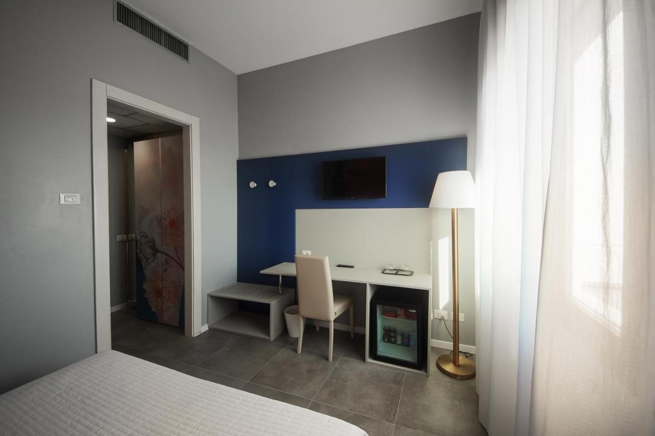 Albignasego Hotel Master מראה חיצוני תמונה