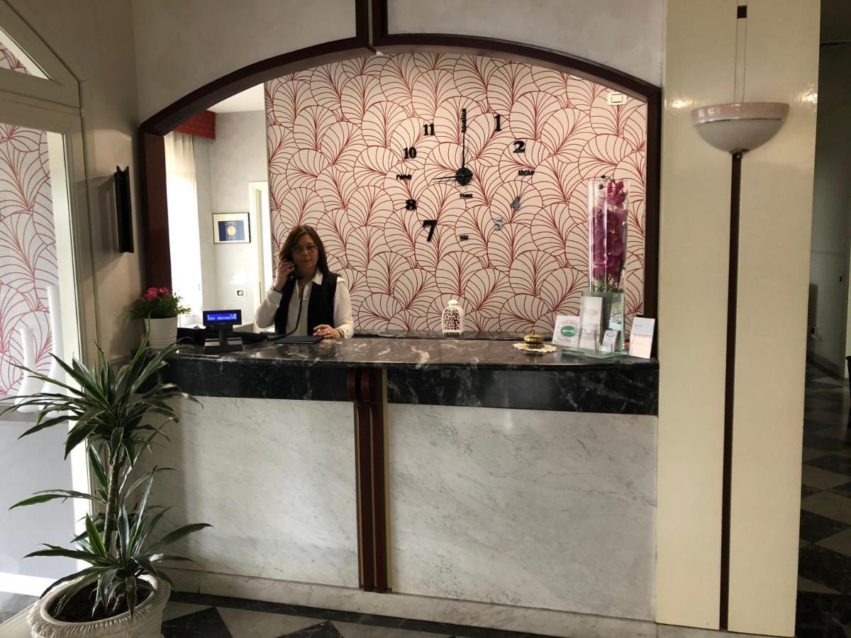 Albignasego Hotel Master מראה חיצוני תמונה